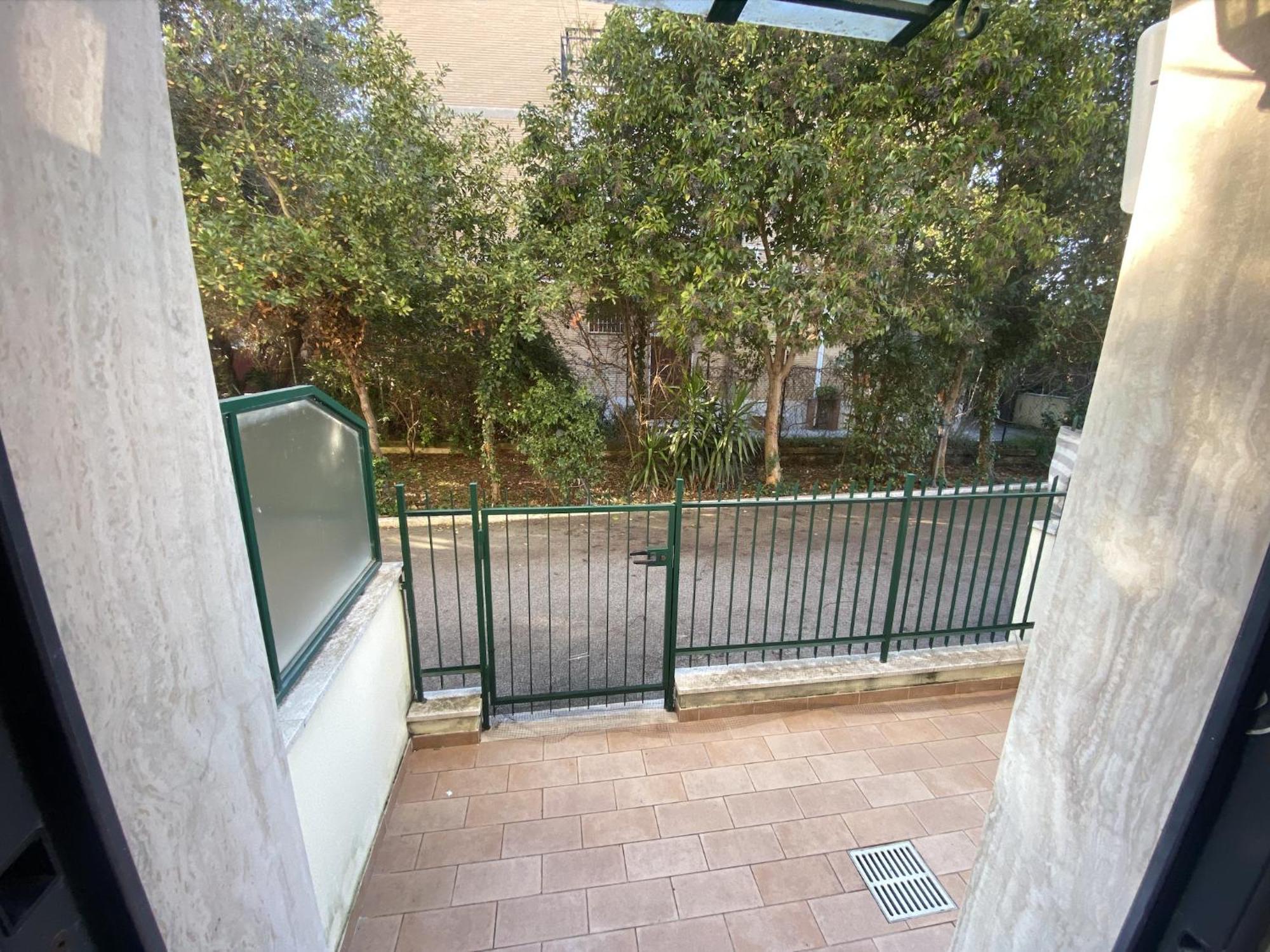 Appartamento Moderno A 15 Minuti Dal Centro Di Roma Esterno foto